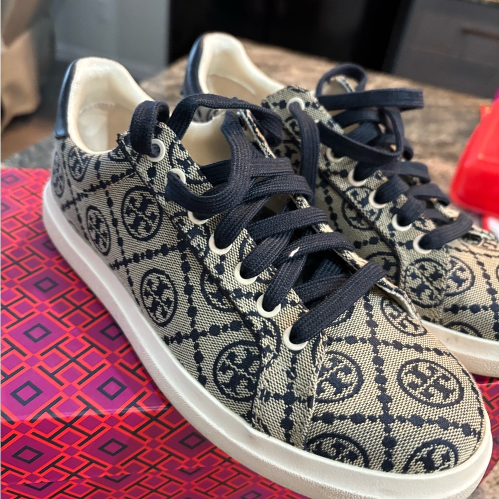 Tory Burch Navy and Beige Logo Sneakers